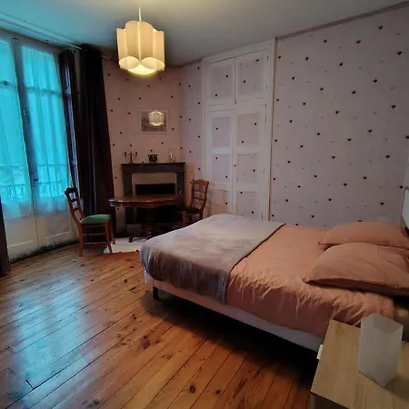 Apartment Dans Maison Familiale *